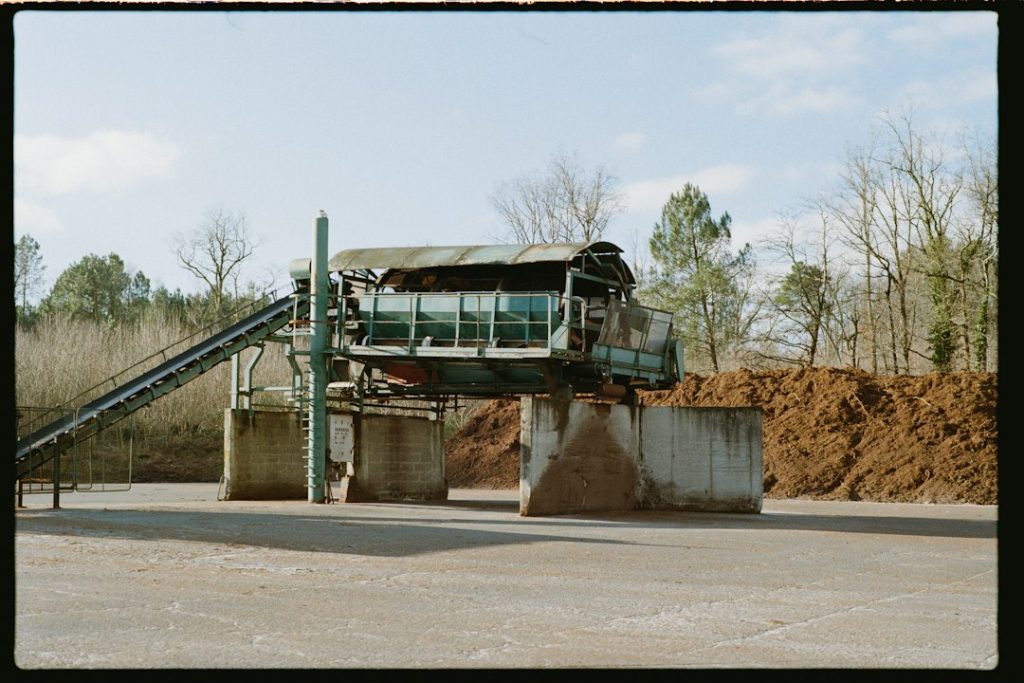 Industrijski transporteri za obradu materijala, ilustracija sortirnice