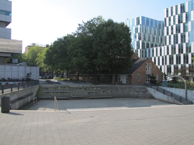 Vodeni trg Benthemplein u Rotterdamu
